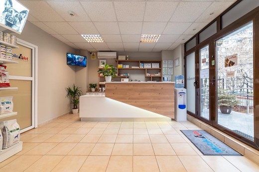 Tranzacție: LuxVet preia clinicile Mobile Vet FOTO
