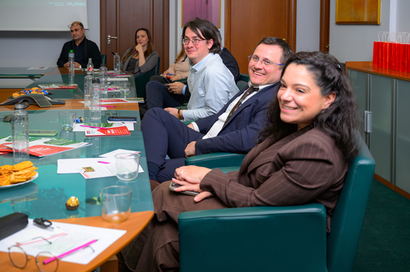 Două Românii: performanță în business, decalaj în educație