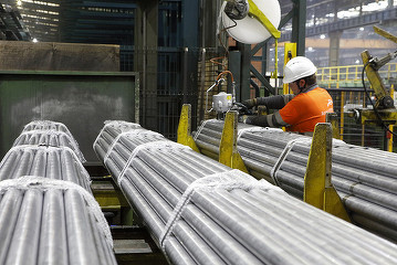 ULTIMA ORĂ FOTO Tranzacție majoră în România. Al doilea cel mai bogat ucrainean, Victor Pinchuk, cumpără ArcelorMittal Roman. EXIT din România după 25 de ani 