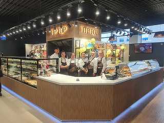 FOTO Tip Top pregătește redeschiderea unei cofetării emblematice a Bucureștiului, închisă de peste un deceniu