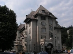 FOTO Hotel celebru de pe Valea Prahovei, scos la vânzare. Hotelul Păltiniș din Sinaia poate fi cumpărat 