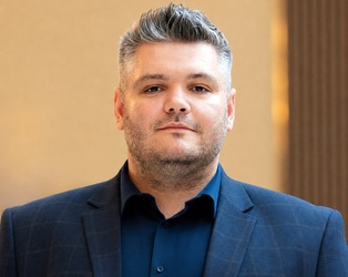 Nouă conducere în România numită de Opella 