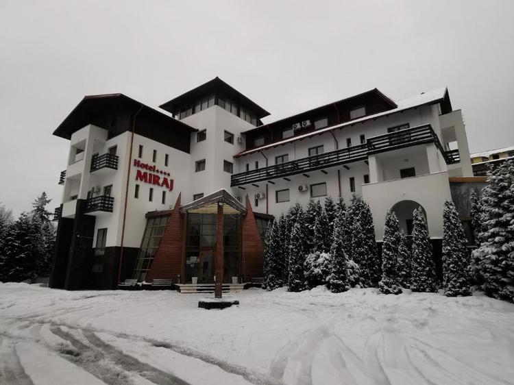 FOTO Fost lider PSD și ministru își vinde un hotel