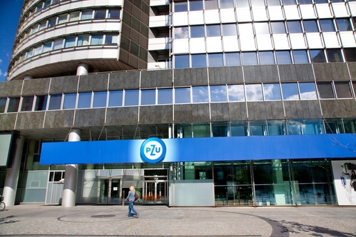 Compania de asigurări PZU vrea să achiziționeze subsidiarele Raiffeisen și UniCredit din Polonia