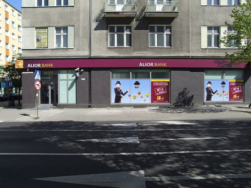 Băncile poloneze PKO și Alior au depus oferte de preluare a diviziei locale a Raiffeisen
