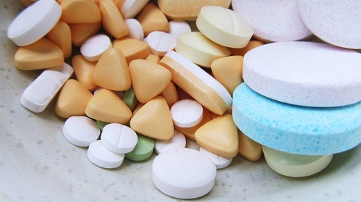 Giganții farma și băncile au împins acțiunile europene pe roșu pentru a doua zi consecutiv