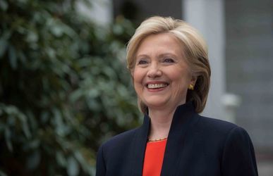 Acțiunile europene s-au apreciat cel mai mult în 3 săptămâni după ce FBI a renunțat la ancheta împotriva lui Clinton