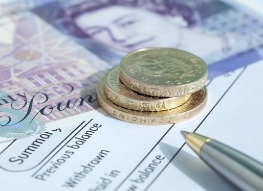 Marea Britanie: Retrageri masive din fondurile de pensii. 1 din 3 contributori a tras bani din depuneri înainte de pensionare
