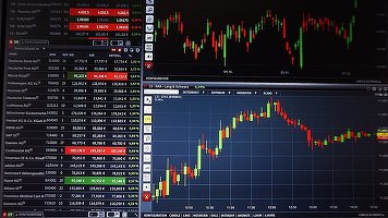 Acțiunile europene au scăzut cu 12,7% în această săptămână, cea mai slabă evoluție consemnată după octombrie 2008, la apogeul crizei financiare globale