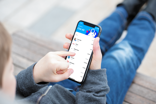 Revolut lansează Revolut Junior - un card pentru copii, gestionat de părinți