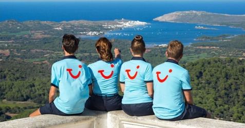 Optimism pe burse pe măsură ce economiile repornesc. Companiile aeriene și tour operatorii – creșteri puternice 