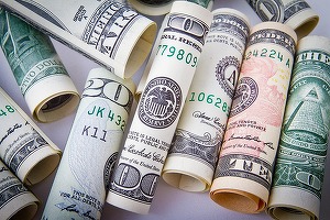 Șeful Trezoreriei SUA anunță să republicanii au finalizat un nou plan de ajutoare pentru populație și companii, de 1.000 de miliarde de dolari