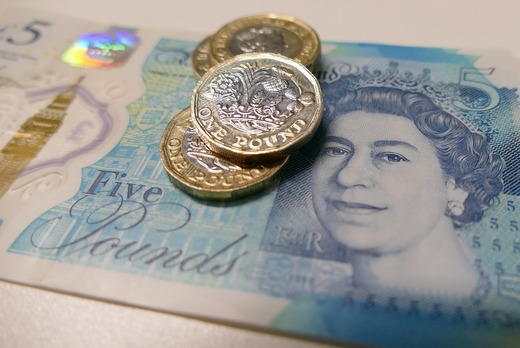 Lira sterlină, la maximul ultimelor 2 luni și jumătate față de dolar. Optimism privind un acord UE-Marea Britanie