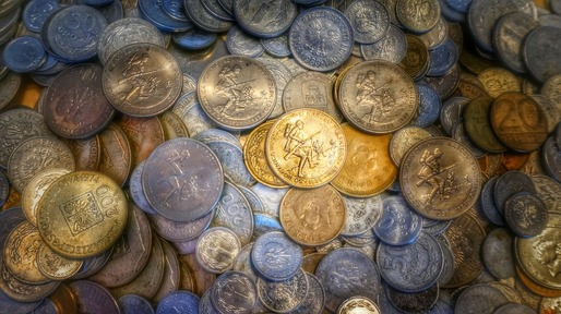 Monedele din Europa Centrală se depreciază, după creșterea numărului de cazuri de COVID-19 și a presiunilor provocate de aprecierea dolarului