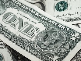 Cursul valutar anunțat de BNR. Record: Dolarul a trecut de 5 lei