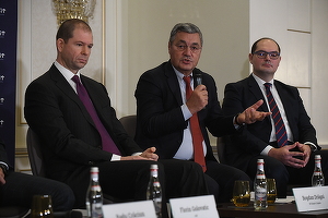 Profit Financial.forum - Fondul Român de Contragarantare: Sprijinite de stat, finanțate și cu noi tehnologii, IMM-urile pot fi atractive și pentru piața de capital
