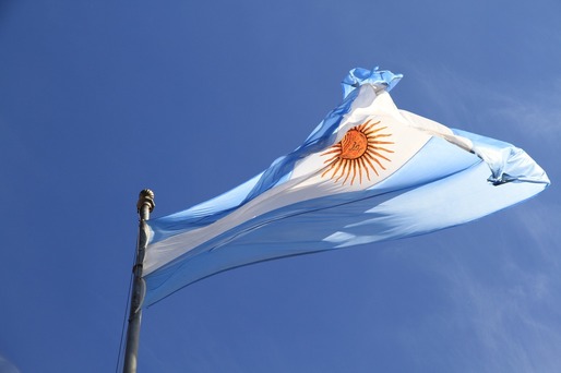 Argentina majorează rata dobânzii la 97% pentru a combate inflația