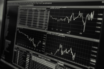 Bursele europene au închis la cel mai redus nivel din ultimele șapte luni