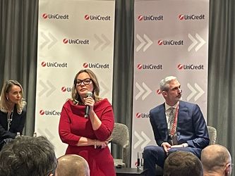 Corespondență din Viena - Teodora Petkova, Unicredit, despre fuziunea cu Alpha Bank în România: Ne întărim poziția pe retail. Vom păstra cei mai buni oameni din cele două bănci. Am renunțat la alte achiziții, vom crește organic în continuare 