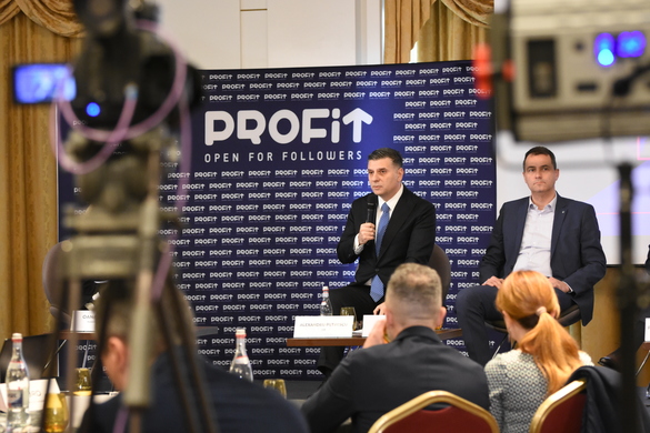 VIDEO Profit Financial.forum - Impredictibilitatea a devenit cel mai predictibil lucru pentru economia României. Bancherii nu văd însă nicio criză majoră în 2025, în România. Cu excepția unei lebede negre!