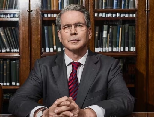 Senatul american a aprobat numirea lui Scott Bessent ca secretar al Trezoreriei, un post-cheie în administrația Trump. A lucrat pentru George Soros, este oficialul cu rangul cel mai înalt care și-a declarat homosexualitatea și este miliardar