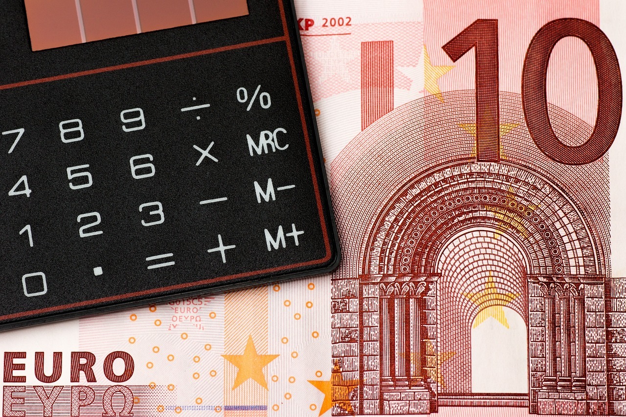 Cursul valutar anunțat de BNR. 1 euro este cotat la 5,1165 lei