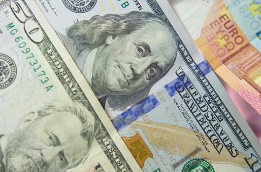 Euro ar putea deveni alternativa la dolar, afirmă șefa Băncii Centrale Europene