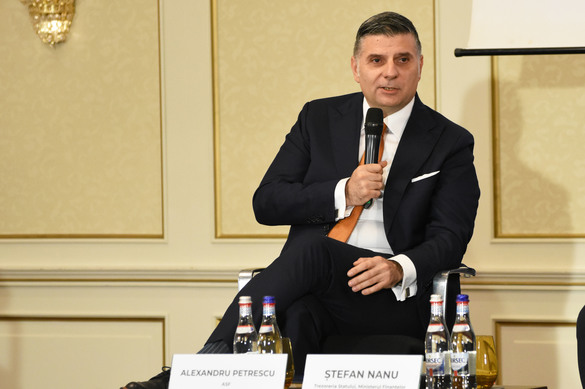 VIDEO Profit.ro - Piața de Capital.forum. România nu traversează o criză, la acest moment. Este nevoie însă rapid de stabilitate politică. Și de noi listări, nu ne putem raporta mereu doar la povestea de succes Hidroelectrica!