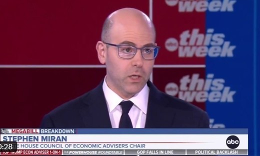 Donald Trump îl numește pe Stephen Miran, consilierul său economic, în Consiliul Guvernatorilor Fed