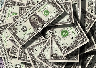 Deficitul bugetar al SUA a crescut la 291 miliarde dolari, în pofida veniturilor record din tarife vamale