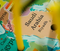 Arabia Saudită estimează un deficit bugetar dublu față de anul trecut