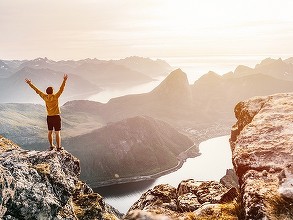 Investiții simple la bursă prin fondurile de tip ETF. Cel mai mare ETF românesc a atins 600 milioane lei în active și 30 de mii de investitori