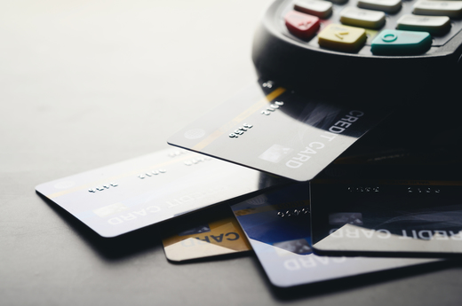 Top 10 întrebări frecvente despre carduri de credit – ce trebuie să știi în 2025