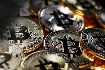 Giganții tehnologici din China suspendă planurile de lansare a unor stablecoins