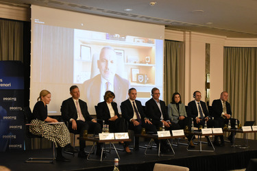 VIDEO Consumul e în scădere. Omer Tetik, Director General Banca Transilvania: Sperăm că taxa bancară e temporară, pe termen mediu și lung periclitează creditarea - Profit Financial.forum 