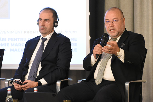 VIDEO România nu mai are luxul obiectivelor modeste, și-a epuizat avantajul de cost. Piața așteaptă de la stat programe care să susțină creditarea companiilor, dar mai ales ca taxa bancară, recent dublată, să fie temporară - Profit Financial.forum