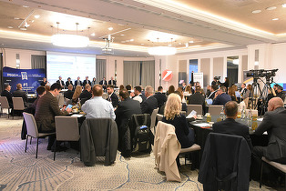 VIDEO România nu mai are luxul obiectivelor modeste, și-a epuizat avantajul de cost. Piața așteaptă de la stat programe care să susțină creditarea companiilor, dar mai ales ca taxa bancară, recent dublată, să fie temporară - Profit Financial.forum