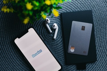 Revolut anunță în România recompense de până la 1.000 lei 