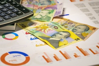 ULTIMA ORĂ Cursul trece de 5,27 lei/euro pe piața interbancară și stabilește un nou record la 5,2999