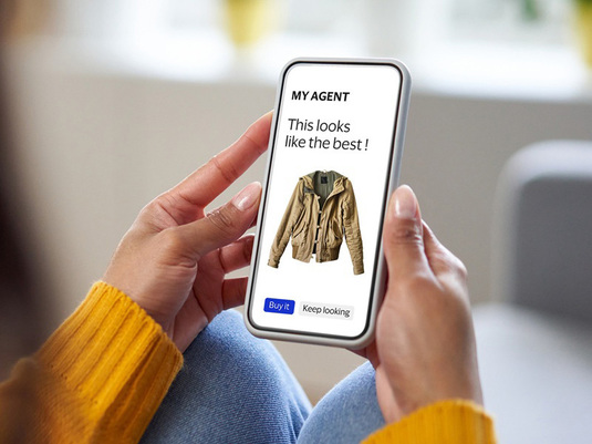 Un nou mod de a cumpăra: AI devine asistent personal pentru experiențe de shopping mai simple și mai sigure