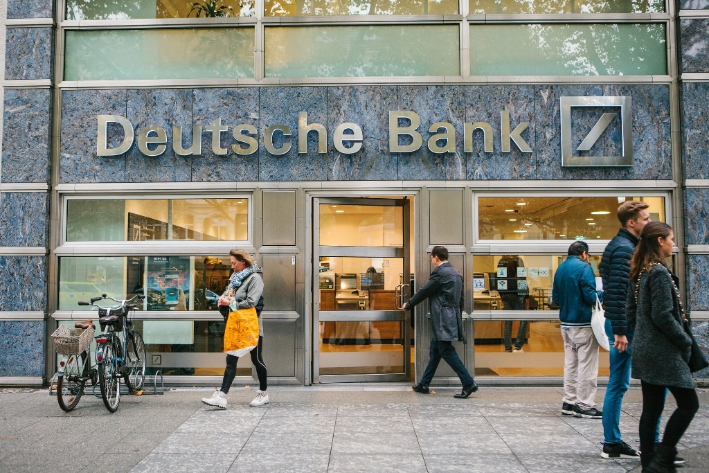 Percheziții la Deutsche Bank pentru evaziune fiscală