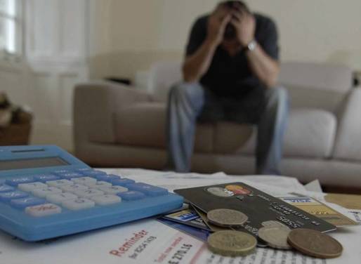 Românii cu credite în valută fără garanții au cea mai proastă disciplină la plată