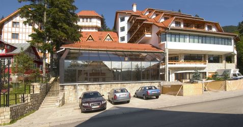 BNR instruiește judecătorii pe impactul clauzelor abuzive în sistemul bancar