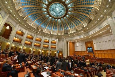 Deputații accelerează adoptarea legii privind rezoluția bancară, după infringementul CE