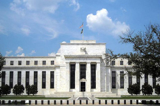 Fed va plăti anul viitor dobânzi de peste 12 mld. dolari pentru depozitele băncilor comerciale