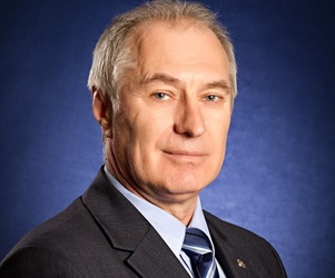 Un fost bancher acuză și băncile, și politicienii de ipocrizie în privința dării în plată: Dacă n-o să mai dea credite, din ce o să trăiască?