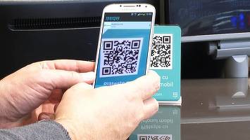 După Garanti, și Raiffeisen introduce pentru clienți aplicația de plată cu mobilul SEQR