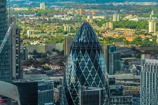 Principalele bănci de investiții din lume vor ajuta Londra să rămână un centru financiar global