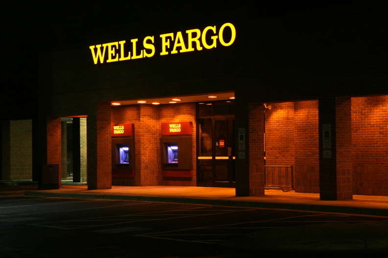 Wells Fargo, amendată cu 185 milioane dolari pentru că a deschis peste 2 milioane de conturi neautorizate