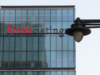 Fitch îmbunătățește ratingul de viabilitate al BCR și reconfirmă calificativele BRD, BCR, UniCredit și Banca Transilvania pentru datorii pe termen lung
